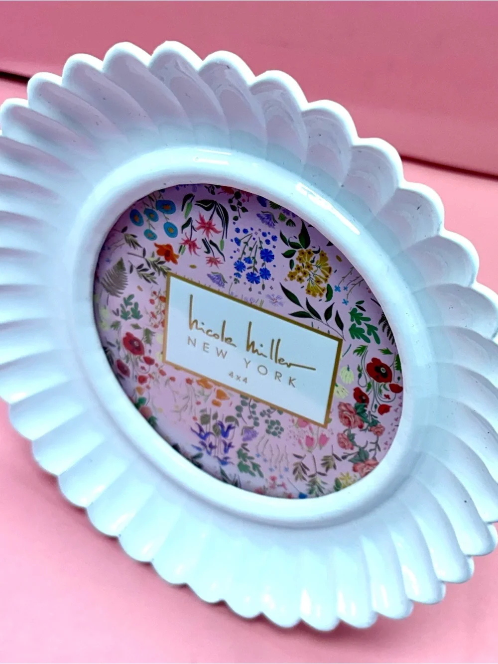 Nicole Miller Round Picture Frame Easel Back or Wall Hanging F441000